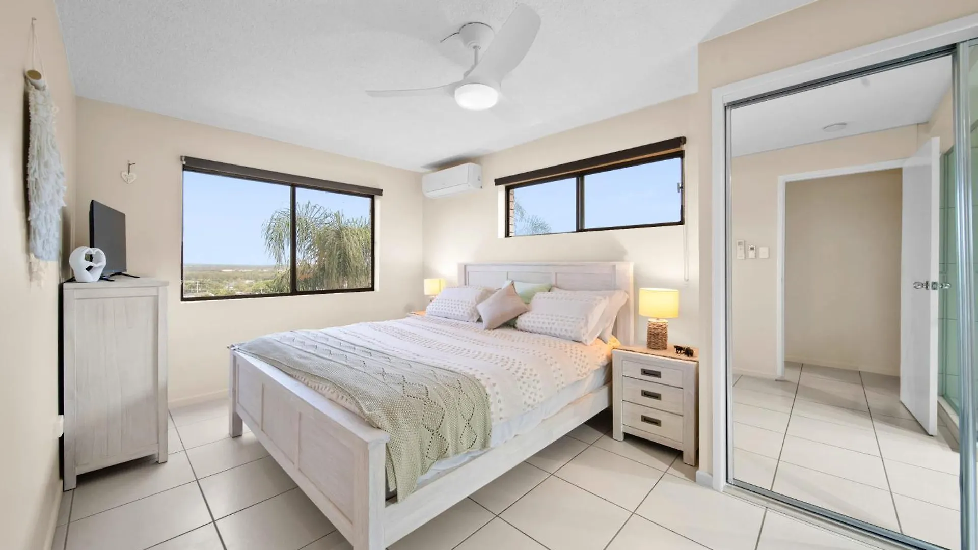 Apartment Headland Horizons Rooftop Retreat In Alex Alexandra Headland